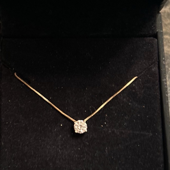 Diamond necklace - Picture 1 of 3